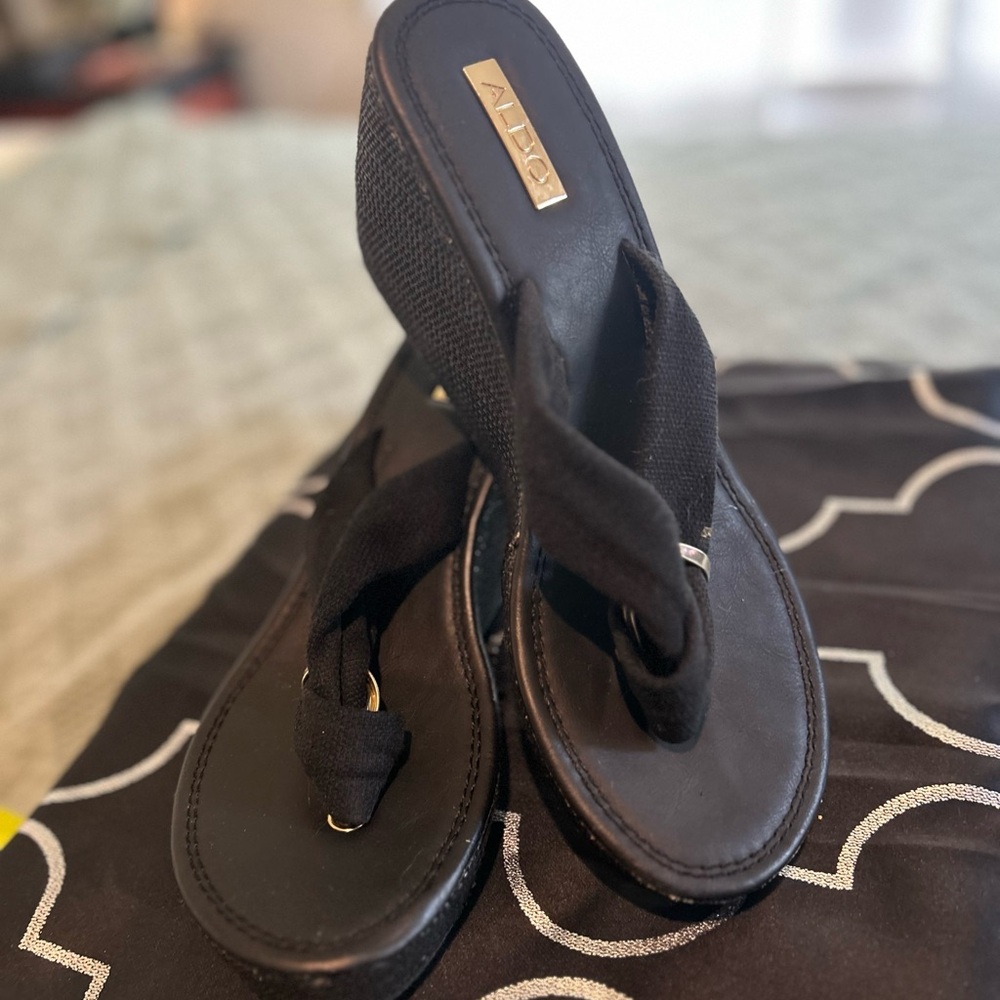 Aldo Black Sandals Modern Silhouette
